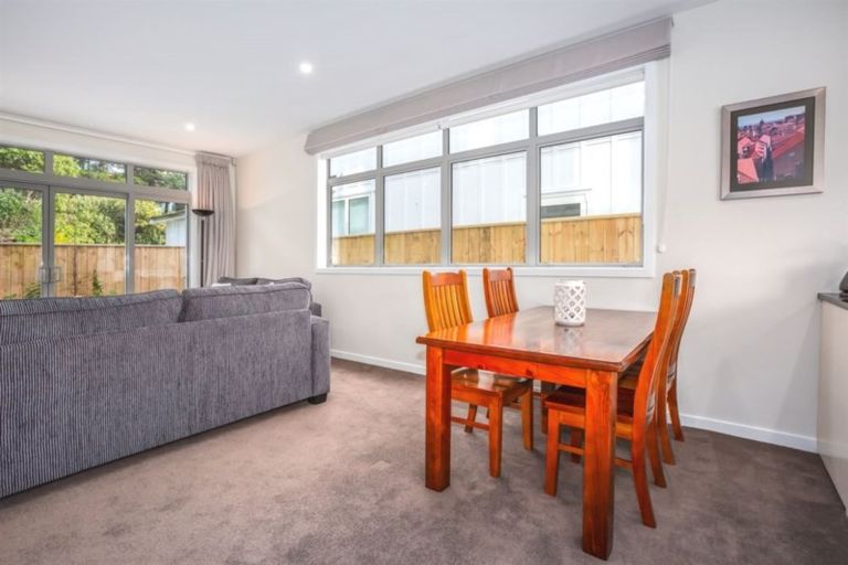 Photo of property in 10 Glide Lane, Whitby, Porirua, 5024