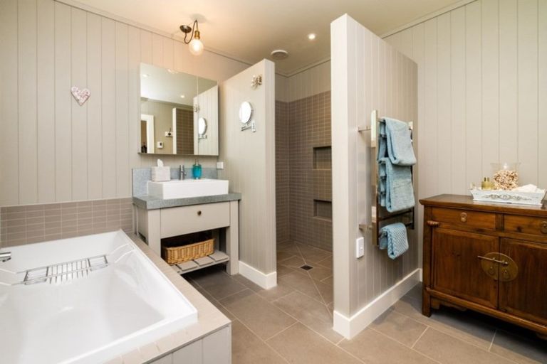 Photo of property in 193a Tauroa Road, Havelock North, 4130