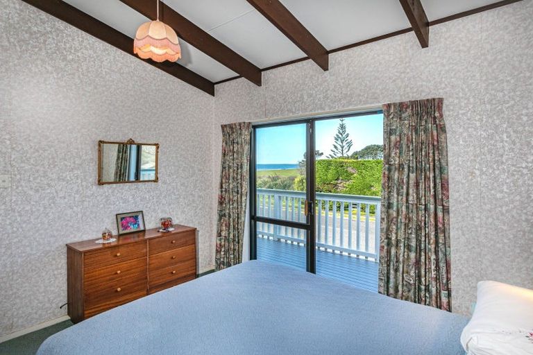 Photo of property in 226 Onemana Drive, Onemana, Whangamata, 3691