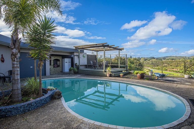 Photo of property in 127 King Street, Hikurangi, 0114