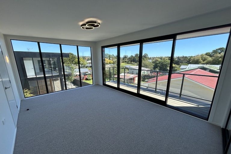 Photo of property in 2/6 Princess Street, Waitara, 4320