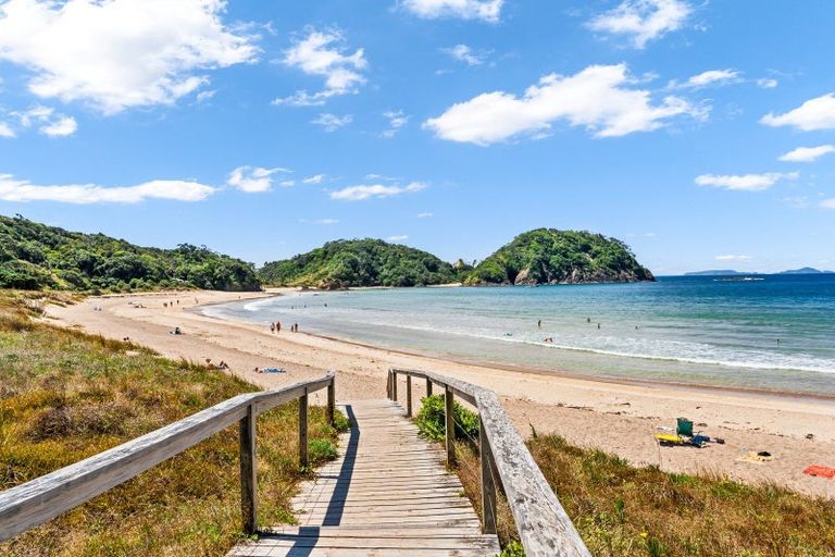 Photo of property in 2 Platinum Place, Matapouri, Whangarei, 0173