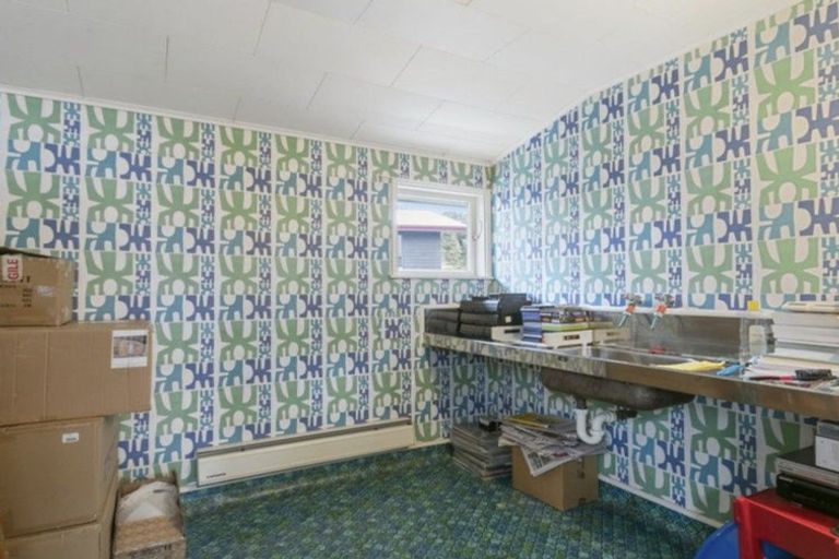 Photo of property in 46 Harbour View Road, Harbour View, Lower Hutt, 5010