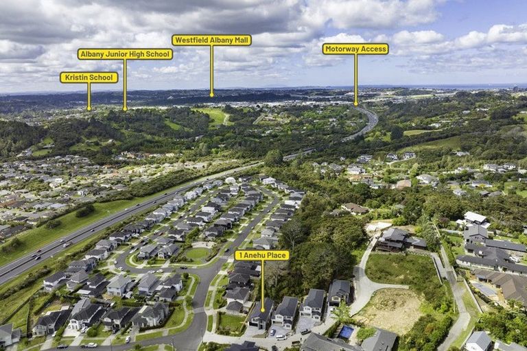 Photo of property in 3 Anehu Place, Greenhithe, Auckland, 0632