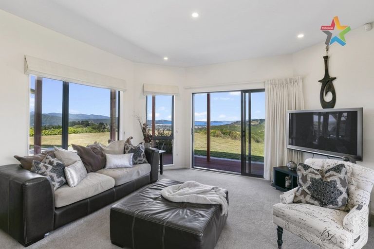 Photo of property in 81 Kaitangata Crescent, Kelson, Lower Hutt, 5010