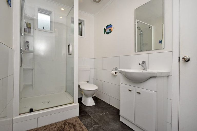 Photo of property in 2/90 Rosier Road, Glen Eden, Auckland, 0602