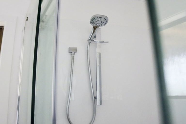 Photo of property in 17 Lemnos Place, Titirangi, Auckland, 0604