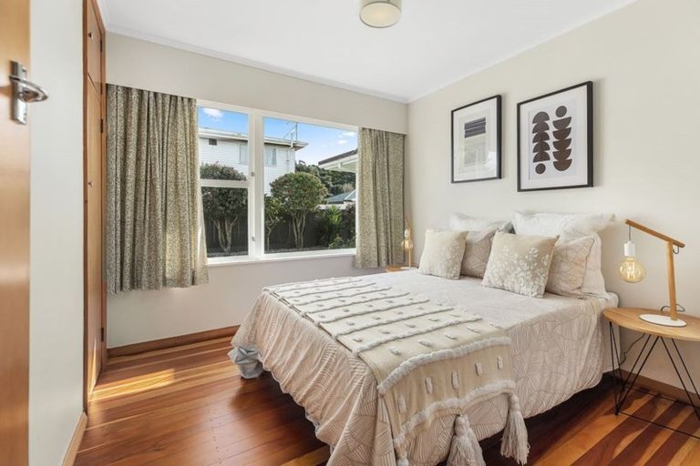 Photo of property in 28 Rotherham Terrace, Miramar, Wellington, 6022