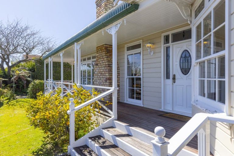 Photo of property in 70 Shepherd Road, Waipahihi, Taupo, 3330