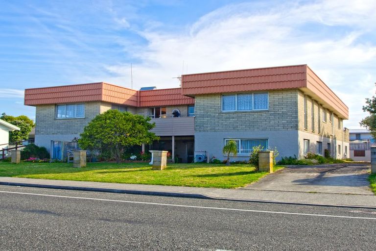 Photo of property in 1228 Papamoa Beach Road, Papamoa Beach, Papamoa, 3118