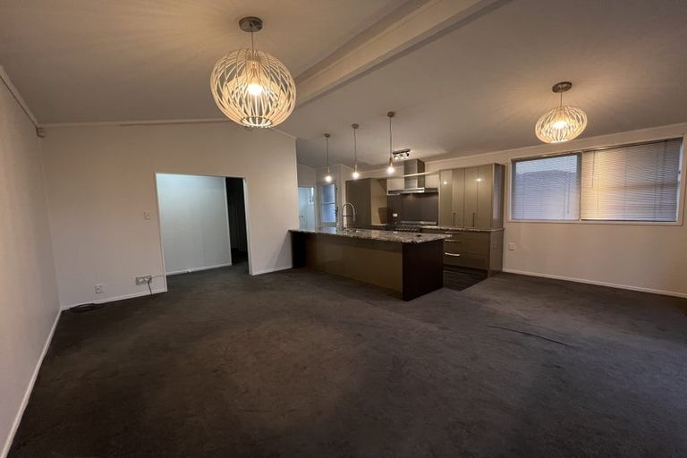 Photo of property in 91 Stott Avenue, Birkdale, Auckland, 0626