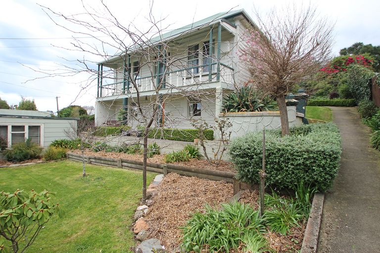 Photo of property in 60 Greta Street, South Hill, Oamaru, 9400