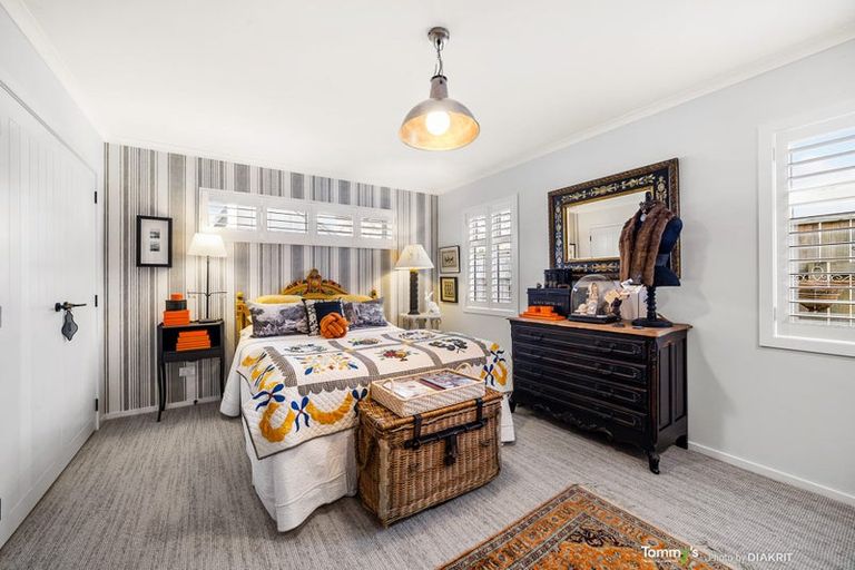 Photo of property in 52a Cologne Street, Martinborough, 5711