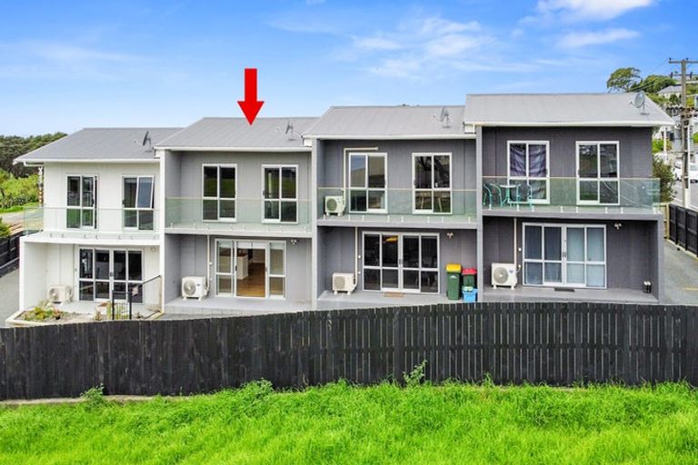 Photo of property in 38c Breakwater Road, Moturoa, New Plymouth, 4310