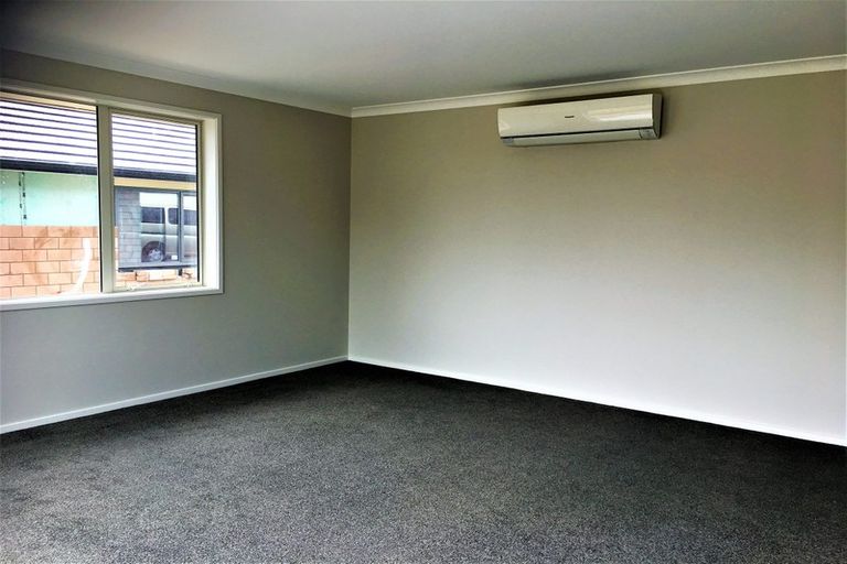 Photo of property in 11 Harding Drive, Papamoa Beach, Papamoa, 3118