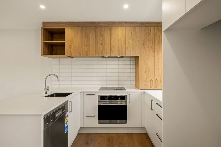 Photo of property in 3/721 Te Atatu Road, Te Atatu Peninsula, Auckland, 0610