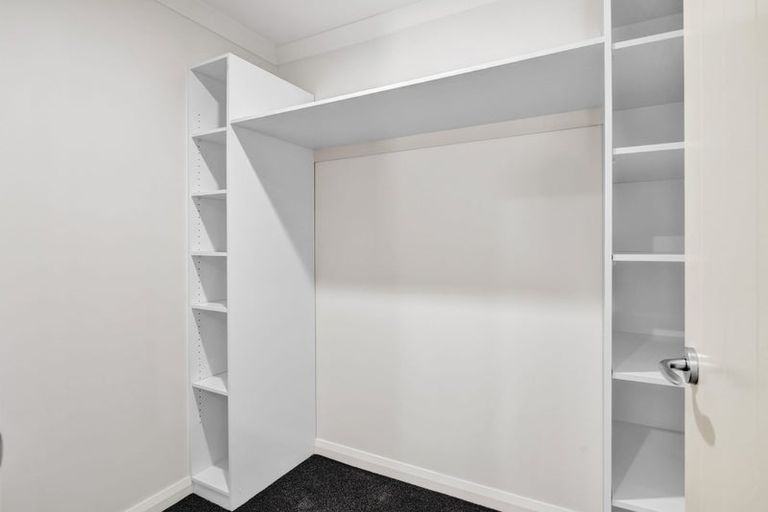 Photo of property in 1 Douglas Street, Hawera, 4610