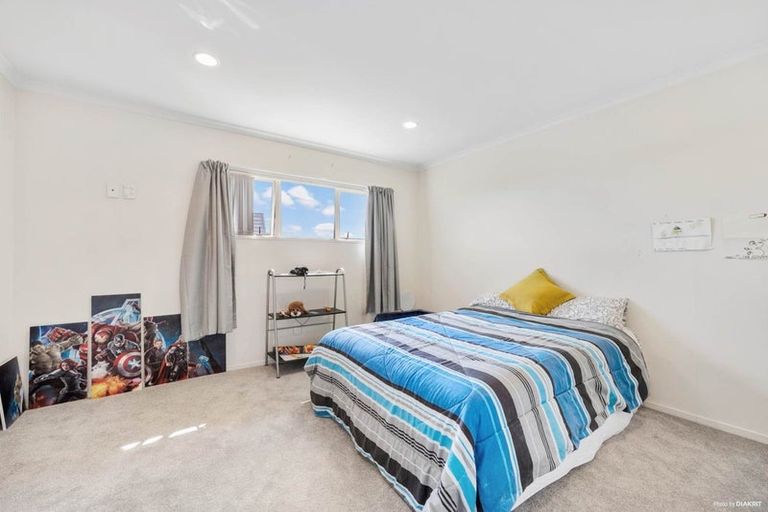 Photo of property in 31 Maghera Drive, East Tamaki Heights, Auckland, 2016