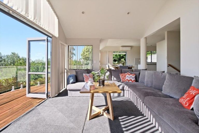 Photo of property in 9 Astor Place, Welcome Bay, Tauranga, 3112