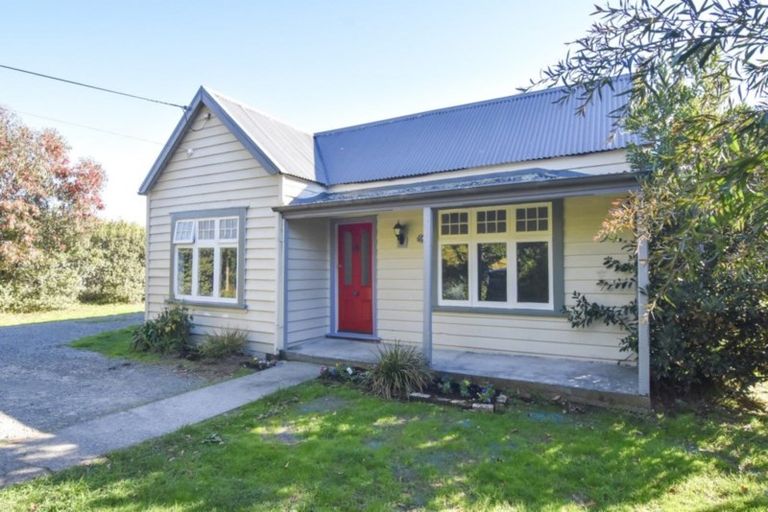 Photo of property in 262 High Street South, Carterton, 5713