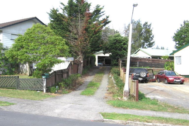Photo of property in 11 Buisson Glade, West Harbour, Auckland, 0618