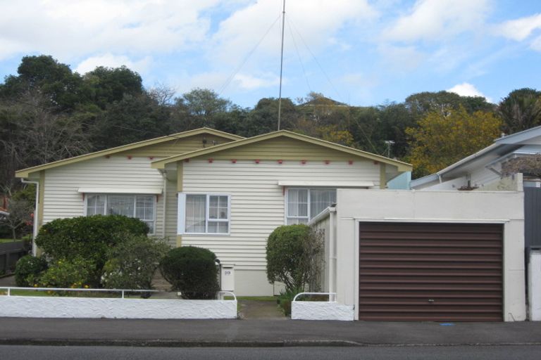 Photo of property in 99 Fulford Street, New Plymouth, 4310