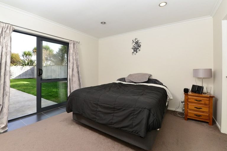 Photo of property in 35 Whitney Place, Rototuna North, Hamilton, 3210