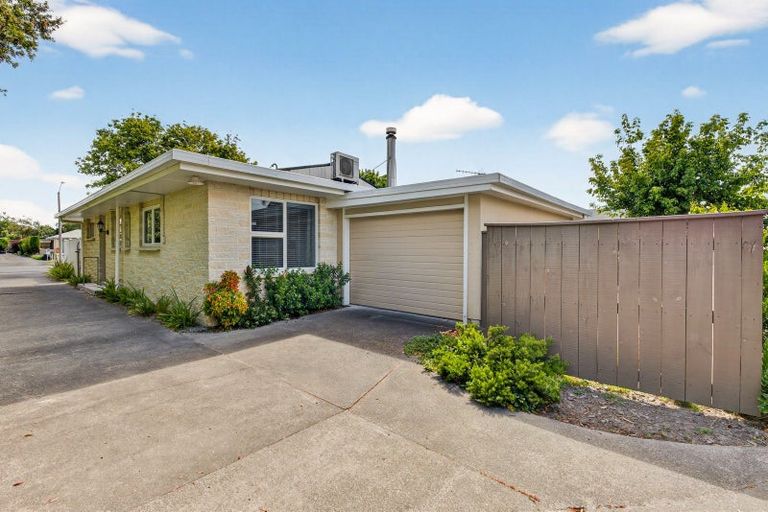 Photo of property in 57 Avenue Road, Greenmeadows, Napier, 4112