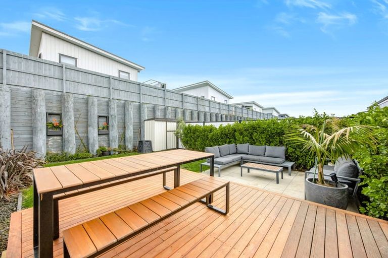 Photo of property in 35 Roundel Crescent, Whenuapai, Auckland, 0618