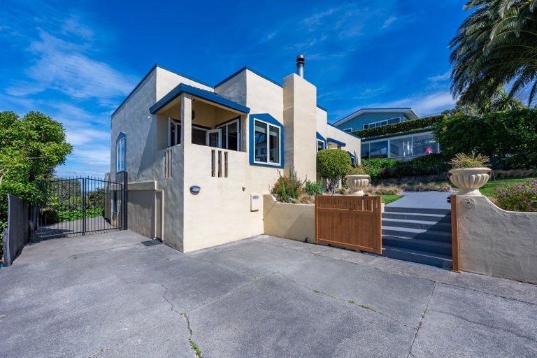 Photo of property in 20 Havelock Road, Hospital Hill, Napier, 4110