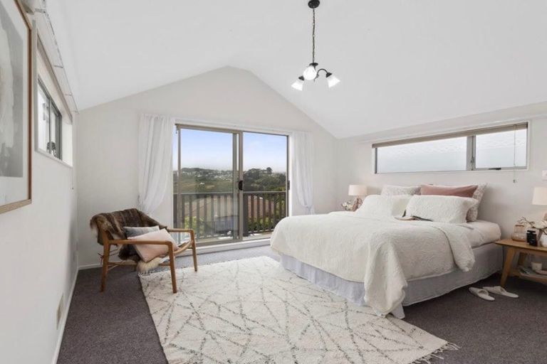 Photo of property in 13 Mallard Grove, Churton Park, Wellington, 6037