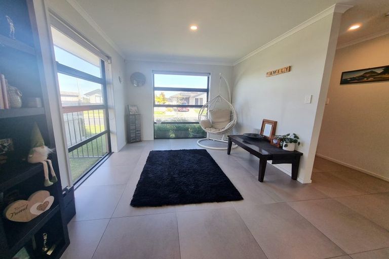 Photo of property in 27 Te Wharo Drive, Papamoa, 3118