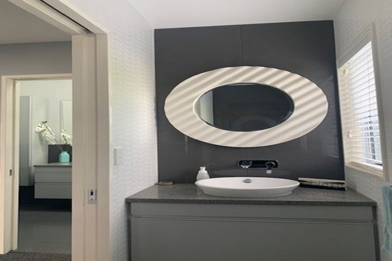 Photo of property in 19 Patons Road, Howick, Auckland, 2014