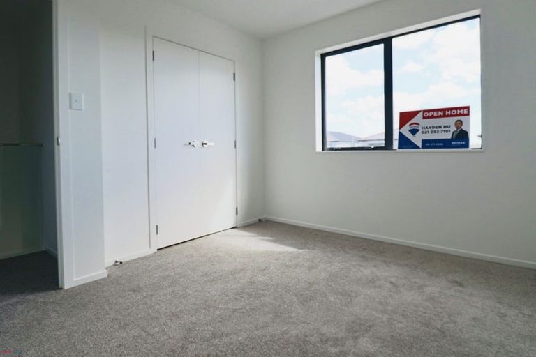 Photo of property in 25 Woven Place, Karaka, Papakura, 2113