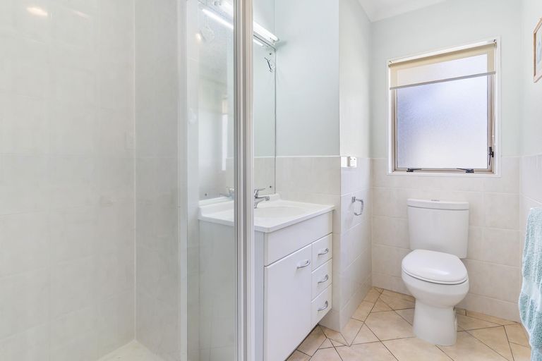 Photo of property in 1/117 Wellington Street, Howick, Auckland, 2014