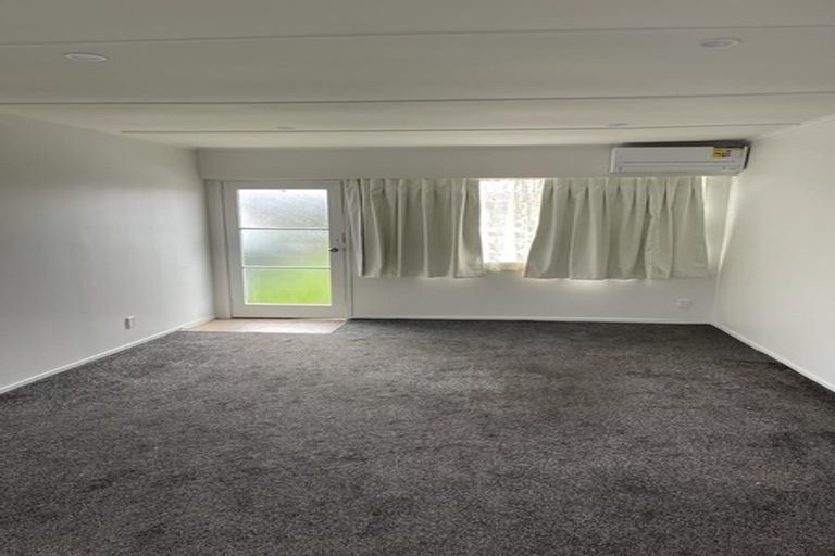 Photo of property in 14 Omana Road, Papatoetoe, Auckland, 2025