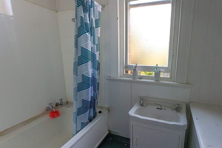 Photo of property in 475 Great King Street, North Dunedin, Dunedin, 9016