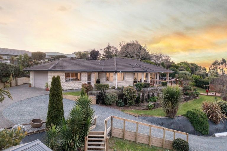 Photo of property in 28 Tuscany Place, Ohauiti, Tauranga, 3112