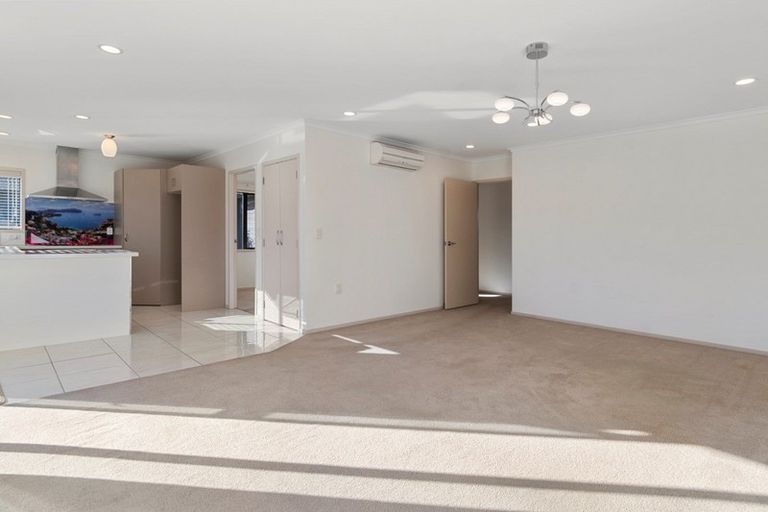 Photo of property in 405c Devonport Road, Tauranga South, Tauranga, 3112