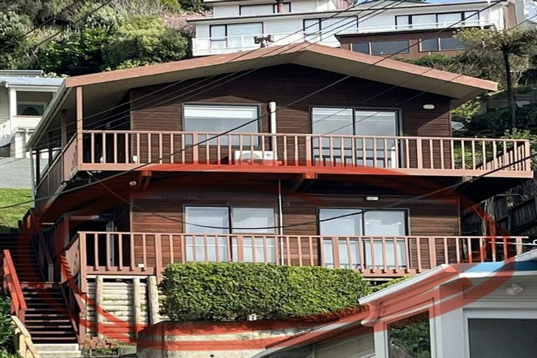 Photo of property in 34a Severn Street, Island Bay, Wellington, 6023