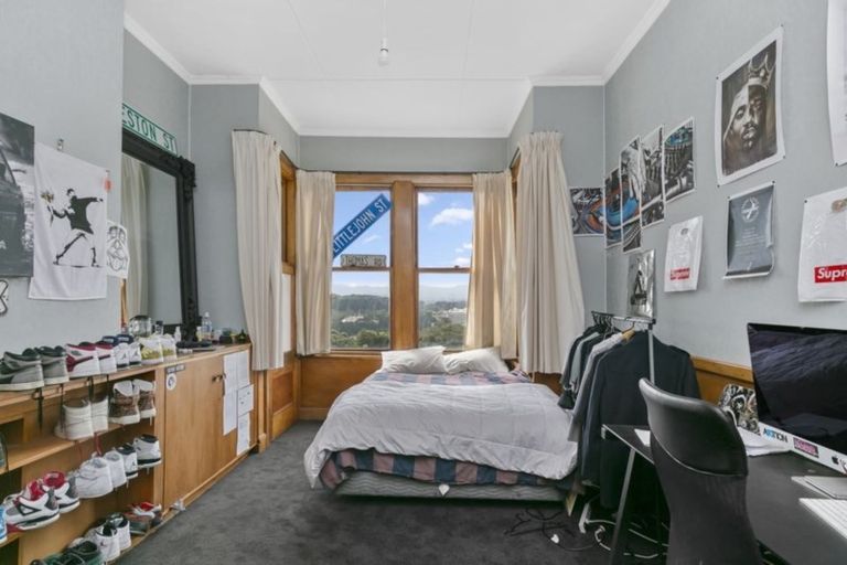 Photo of property in 88 Rolleston Street, Mount Cook, Wellington, 6021