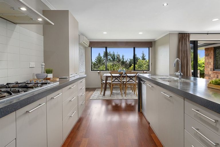 Photo of property in 52 Woodleigh Place, Ohauiti, Tauranga, 3112