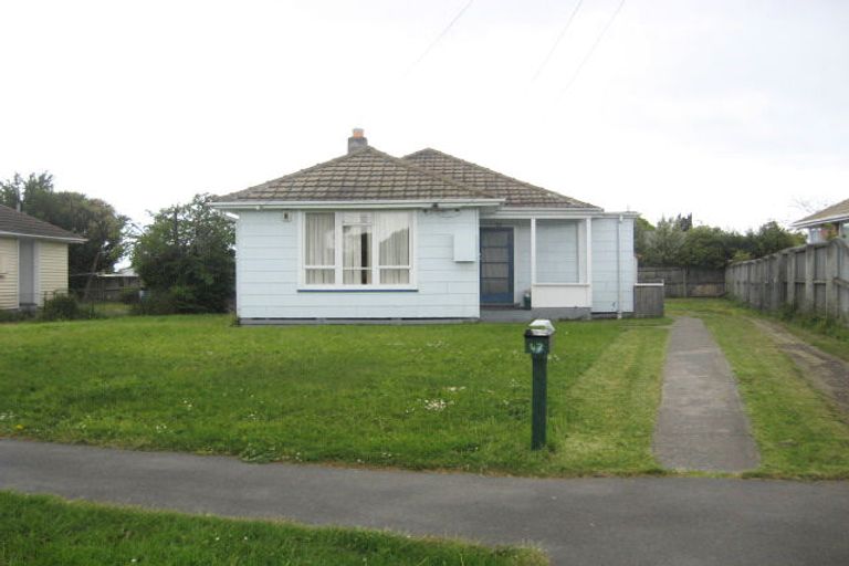 Photo of property in 42 Uxbridge Street, Redwood, Christchurch, 8051