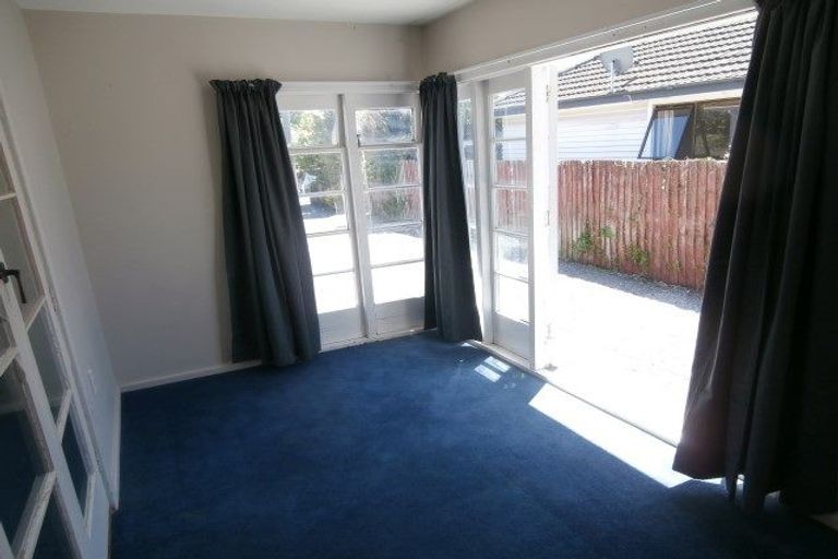 Photo of property in 42 Balgay Street, Upper Riccarton, Christchurch, 8041