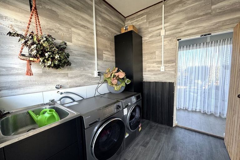 Photo of property in 103 Wilson Road, Balclutha, 9230