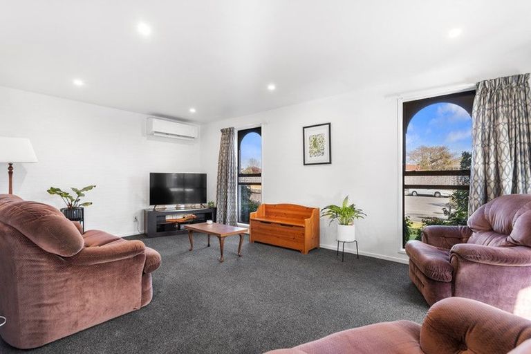 Photo of property in 18 Omega Place, Casebrook, Christchurch, 8051