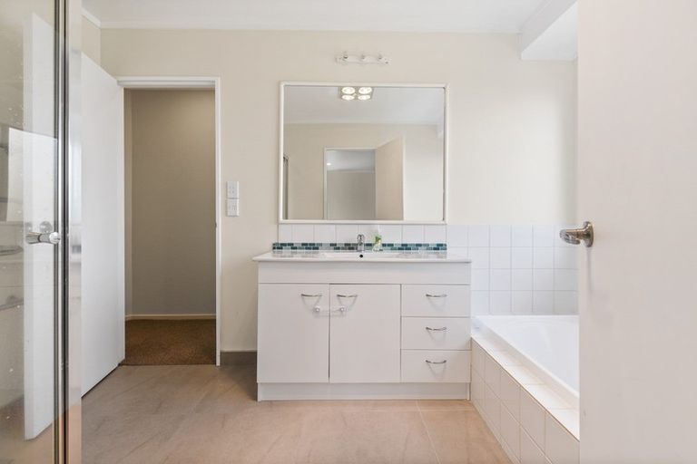 Photo of property in 70 Bartholomew Drive, Nawton, Hamilton, 3200