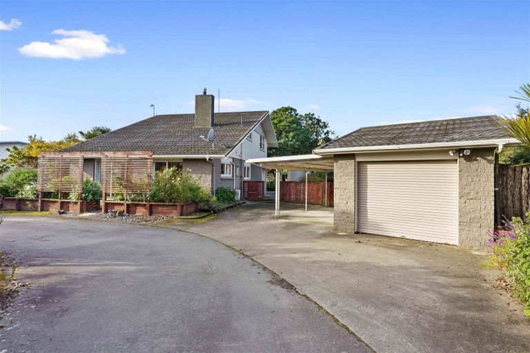 Photo of property in 8 Nimmo Avenue, Waikanae, 5036