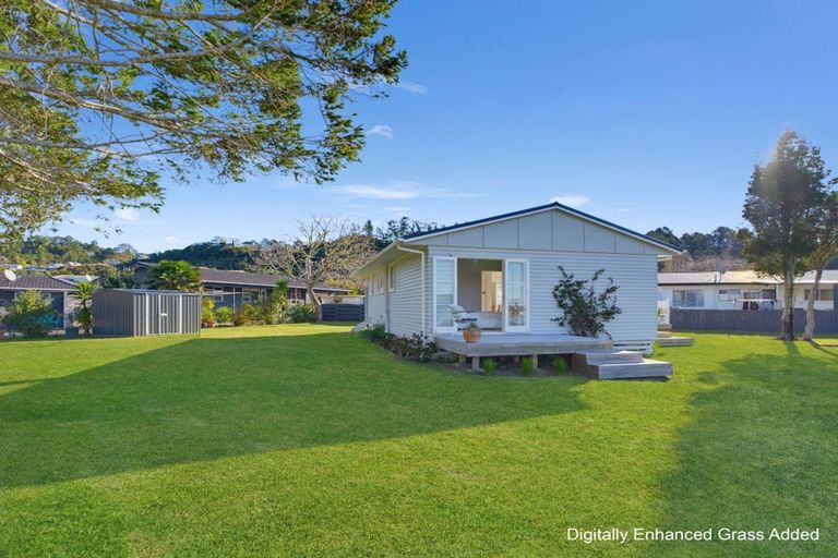 Photo of property in 40 Pepe Road, Tairua, 3508