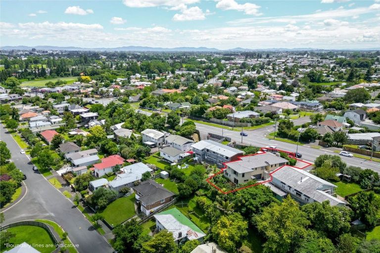 Photo of property in 92 Cambridge Road, Hillcrest, Hamilton, 3216